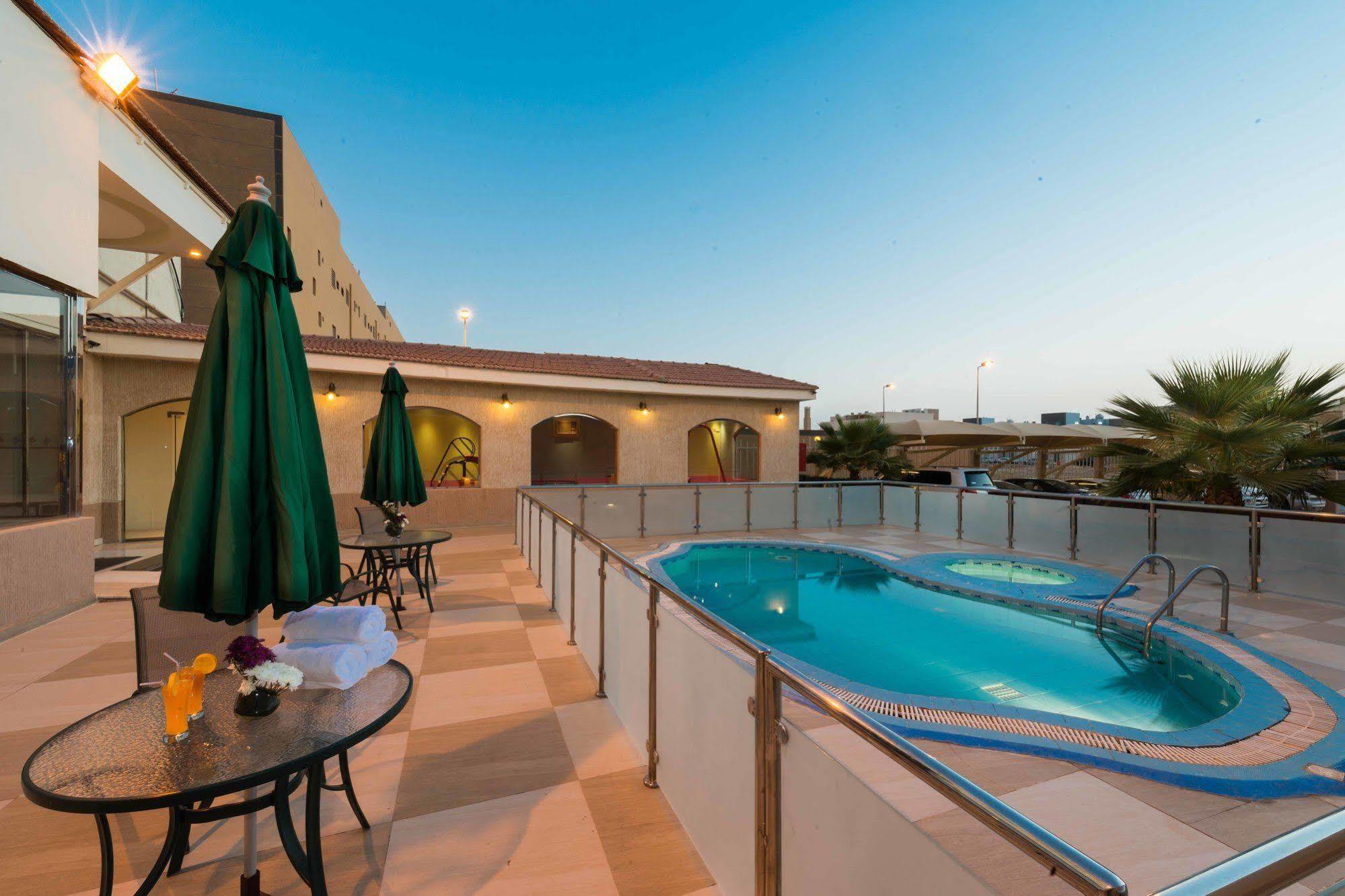 Boudl Buraydah Aparthotel Exterior photo