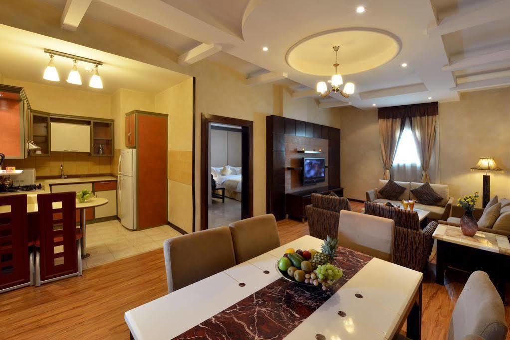 Boudl Buraydah Aparthotel Exterior photo